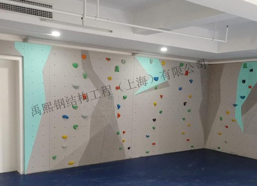 儿童攀岩墙